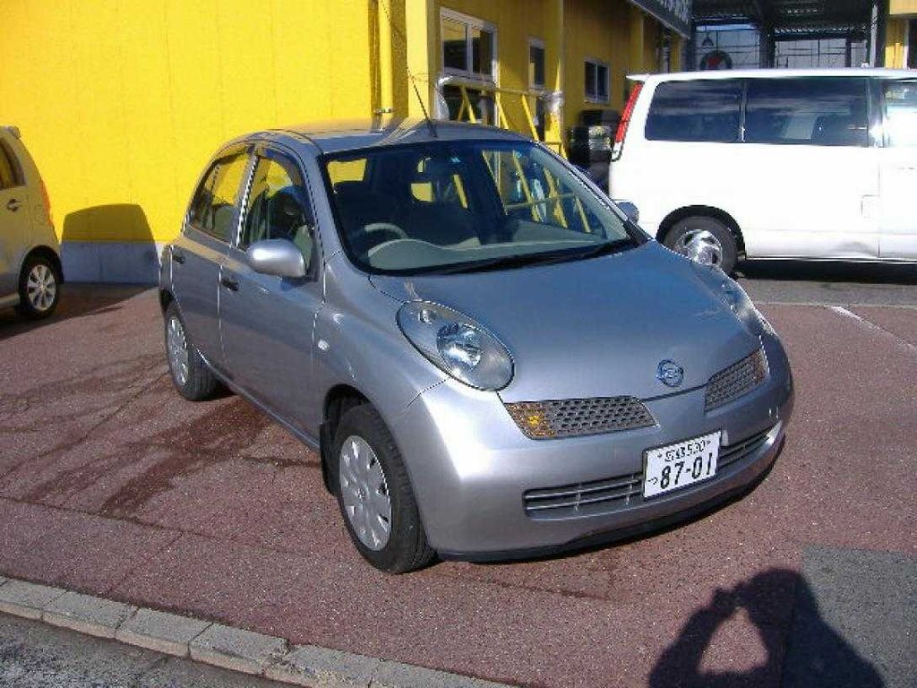 2005 Nissan March