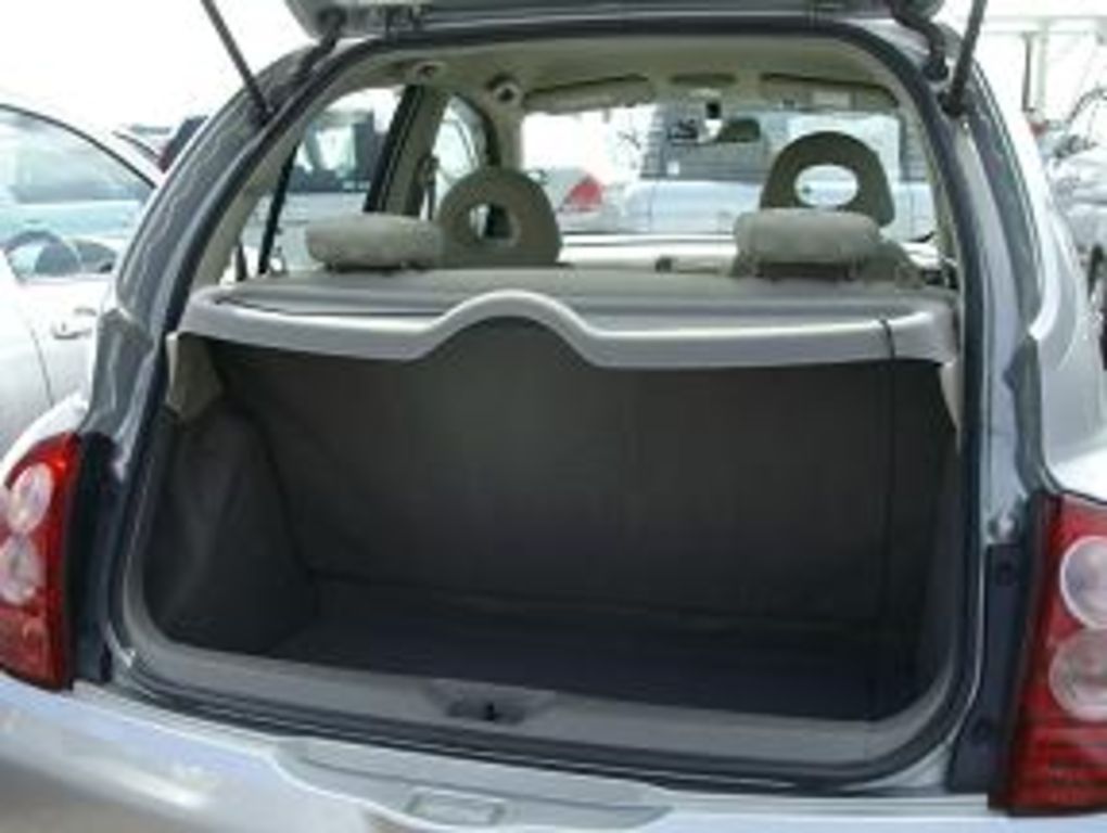 2005 Nissan March