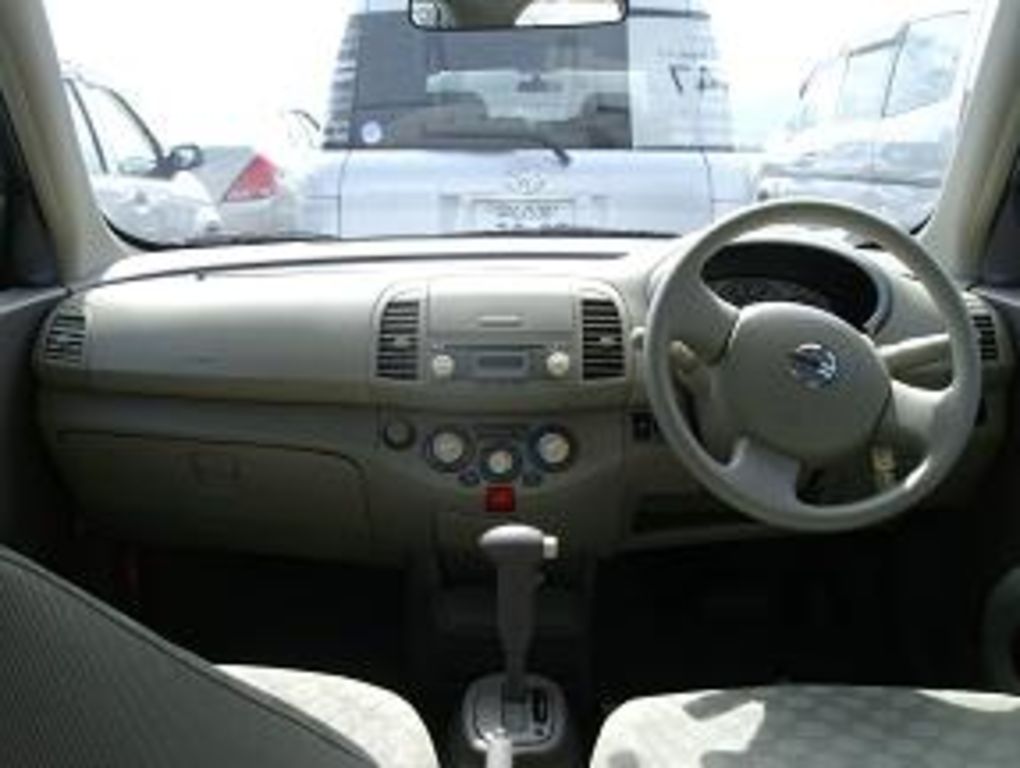 2005 Nissan March