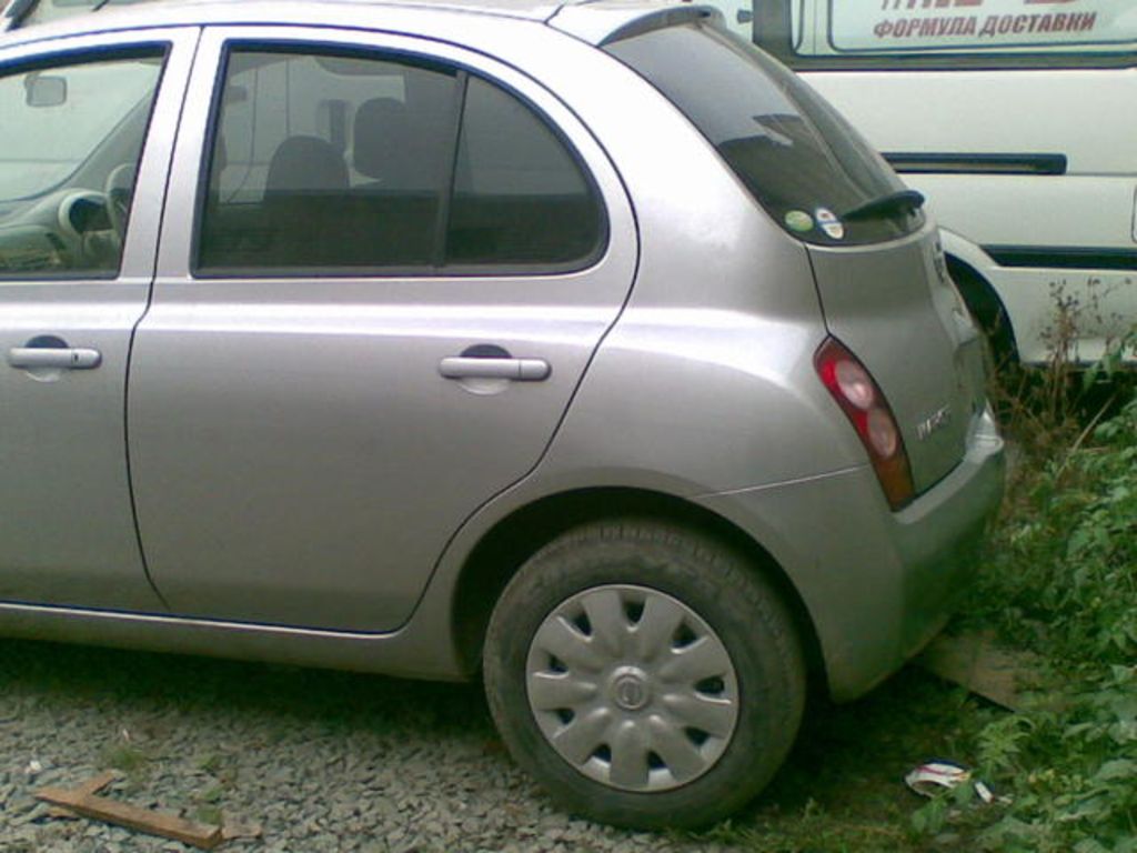 2005 Nissan March