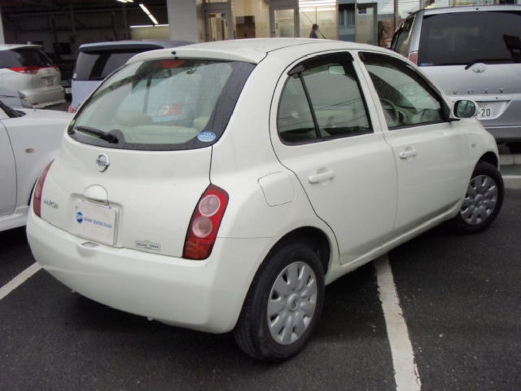 2005 Nissan March