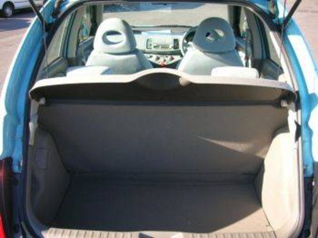 2005 Nissan March