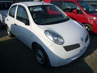 2005 Nissan March Pictures