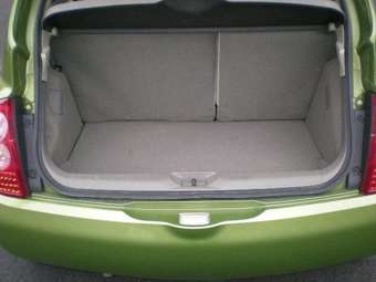 2005 Nissan March Pictures