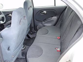 2005 Nissan March Pictures