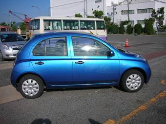 2005 Nissan March Images