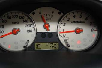 2005 Nissan March Photos