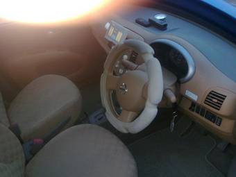 2005 Nissan March Pictures