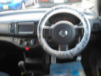2005 Nissan March Pictures