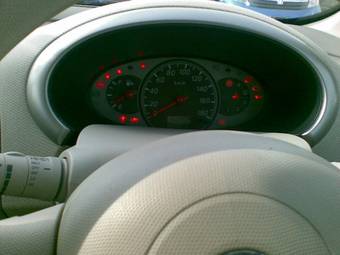 2005 Nissan March Pictures