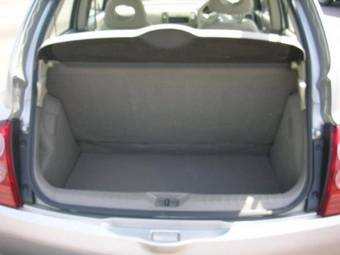 2005 Nissan March Pics
