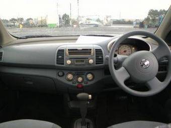 2005 Nissan March Images