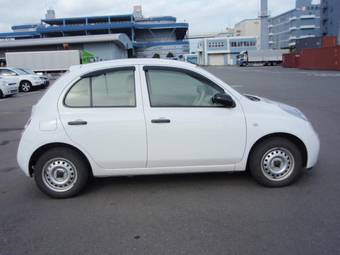 2005 Nissan March Pictures