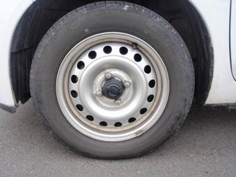 2005 Nissan March Photos