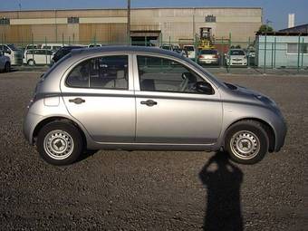 2005 Nissan March Pics