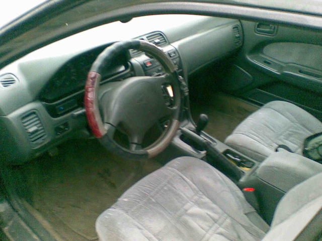 1995 Nissan Maxima