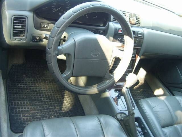 1996 Nissan Maxima