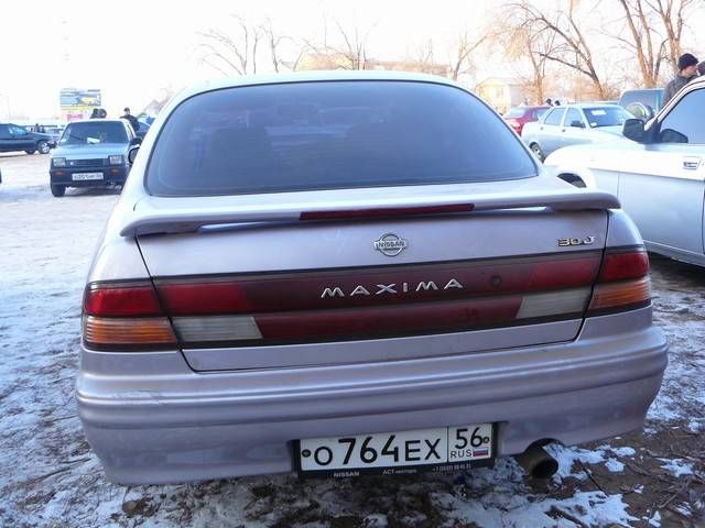 1996 Nissan Maxima