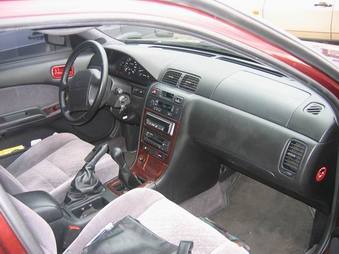 1996 Nissan Maxima Pictures