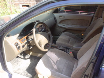 1997 Nissan Maxima Pics