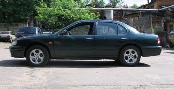 1997 Nissan Maxima Pics