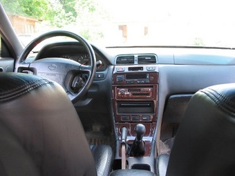 1997 Nissan Maxima Pictures