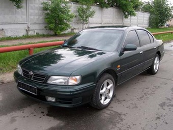 1998 Nissan Maxima Pictures