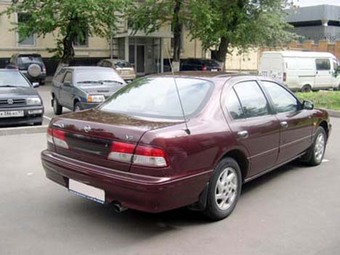 1998 Nissan Maxima Pictures