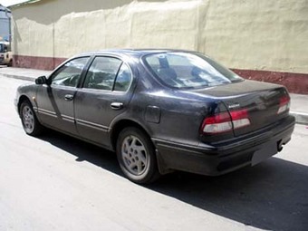 1998 Nissan Maxima Pictures