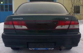 1999 Nissan Maxima Photos