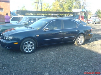 2000 Nissan Maxima