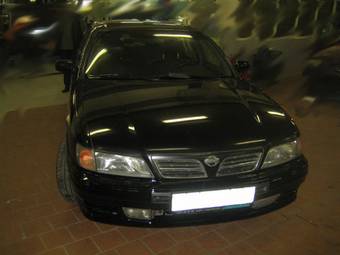 2000 Nissan Maxima