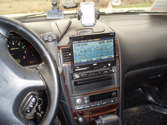 2000 Nissan Maxima