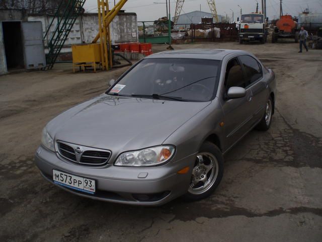 2000 Nissan Maxima