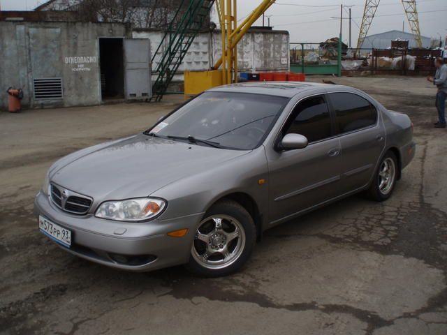 2000 Nissan Maxima