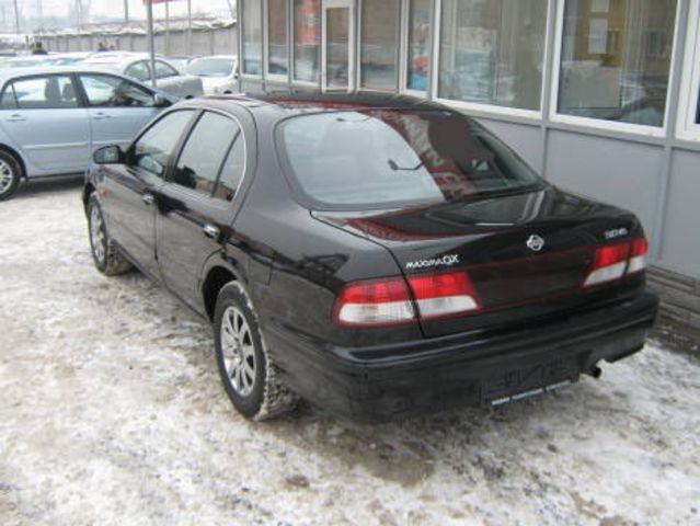 2000 Nissan Maxima