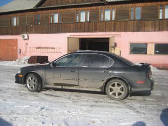2000 Nissan Maxima Photos