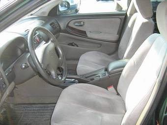 2000 Nissan Maxima Photos