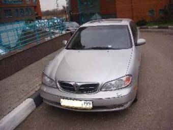 2000 Nissan Maxima Photos