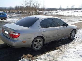 2000 Nissan Maxima Pics