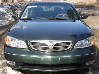 2000 Nissan Maxima Photos