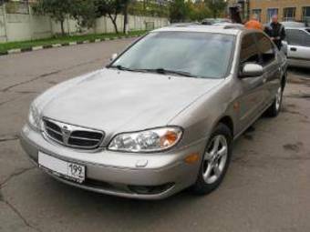 2000 Nissan Maxima Pictures