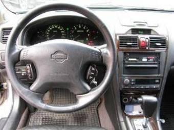 2000 Nissan Maxima Pictures