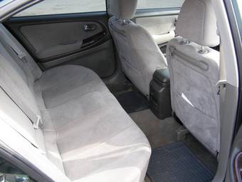 2000 Nissan Maxima Pictures