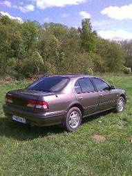 2000 Nissan Maxima Photos