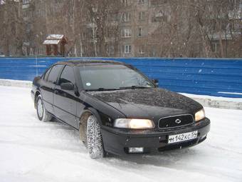 2000 Nissan Maxima Pictures