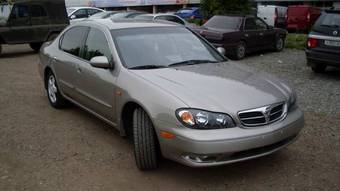 2000 Nissan Maxima Pictures