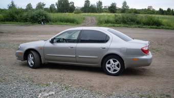 2000 Nissan Maxima Pictures