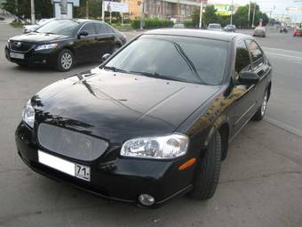 2000 Nissan Maxima Pictures