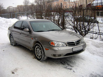 2001 Nissan Maxima Photos